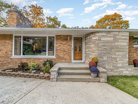 3rd image of 5450 Mary Ann Ln