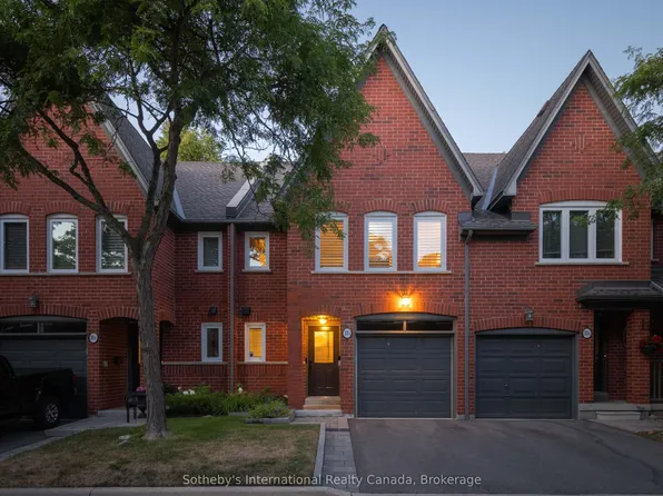 1064 Queen St W #32A, Mississauga, ON L5H 4K3