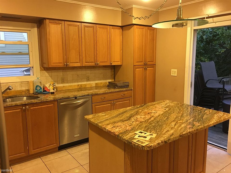 1st image of 114B Glenwood Ave