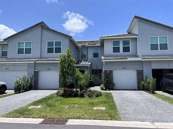 4th image of 4331 Veleiros Ave #4331