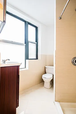 Rented by Gatsby Enterprises, LLC | media 35