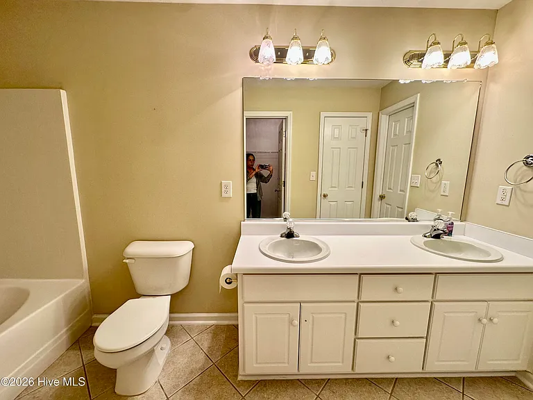 212 Nicklaus Ct — Photo 16