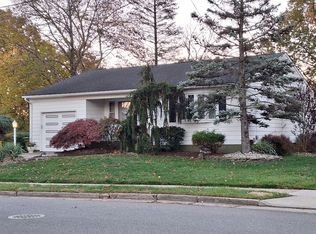 3 Brox Rd, Edison, NJ 08817
