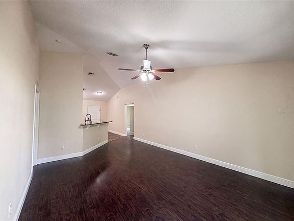 3rd image of 33137 IRONGATE DRIVE