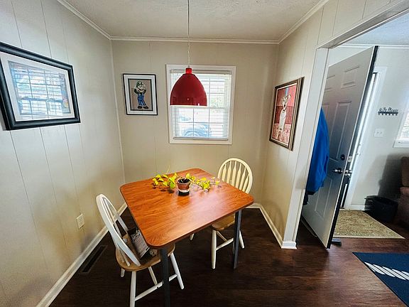 5th image of 409 1/2 W Grayson St