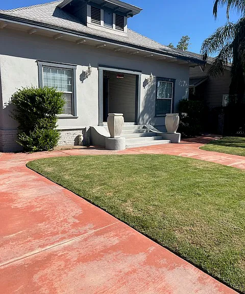 814 N Van Ness Ave — Photo 4