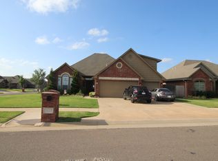 10217 SW 28th St, Yukon, OK 73099