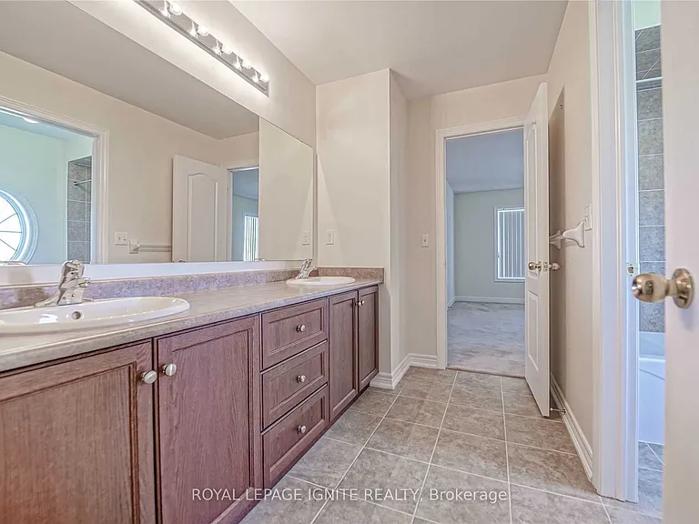 26 Ironshield Dr #UPPER — Photo 30