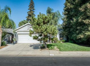293 W Kelly Ave, Clovis, CA 93611