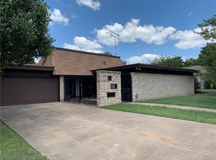 2932 Softwind Trl, Fort Worth, TX 76116