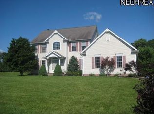 3996 Willow Brook Dr, Ravenna, OH 44266