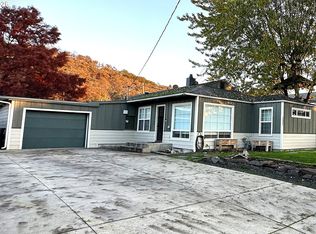 1521 NE Morris St, Roseburg, OR 97470