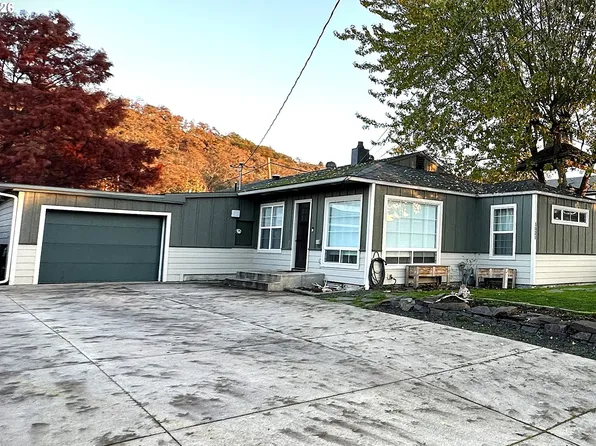 1521 NE Morris St, Roseburg, OR 97470