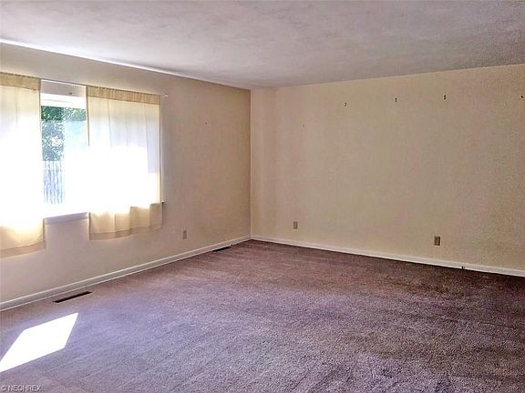 2nd image of 3500 Greenview Dr