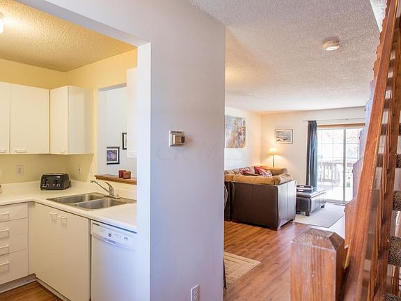 4th image of 177 Glenkirk Dr