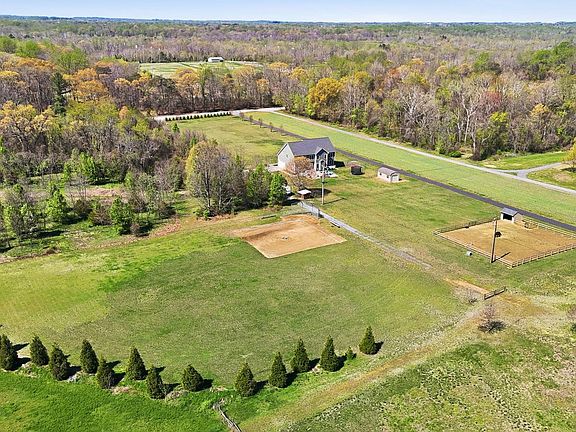 2nd image of 3177 Patuxent River Rd