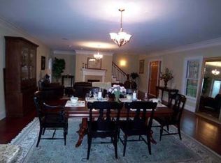 53 Sandy Point Farm Rd APT 6, Portsmouth, RI 02871