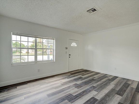 5th image of 460 Florida Avenue