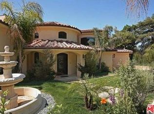 14711 Round Valley Dr, Sherman Oaks, CA 91403