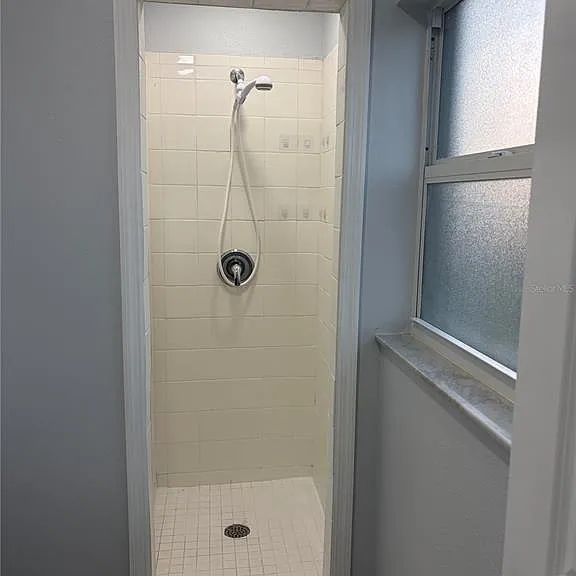 500 Montana Ave — Photo 7