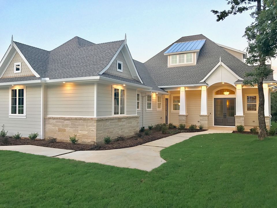 1st image of 901 Amethyst Dr