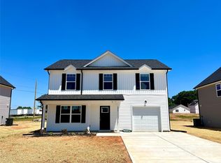 699 3rd St SE, Conover, NC 28613