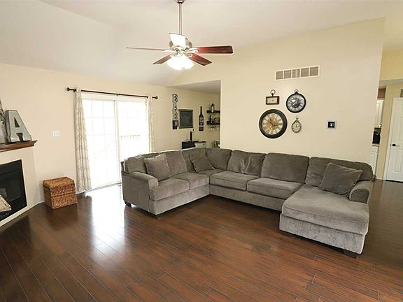 2nd image of 5699 Cherry Hill Dr