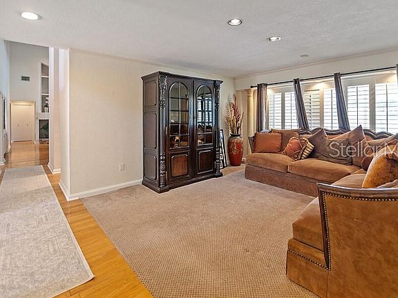 4th image of 3570 Shoreline Cir