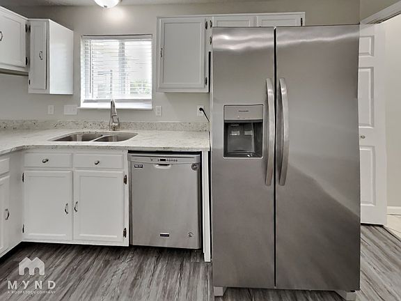 2nd image of 8212 Autumn Mill Ln