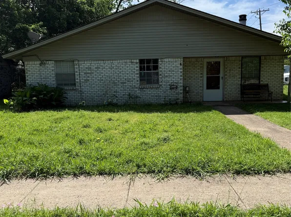 700 Live Oak St, Wilmer, TX 75172