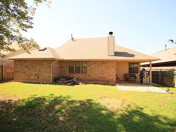 3rd image of 14504 Briarcliff Dr