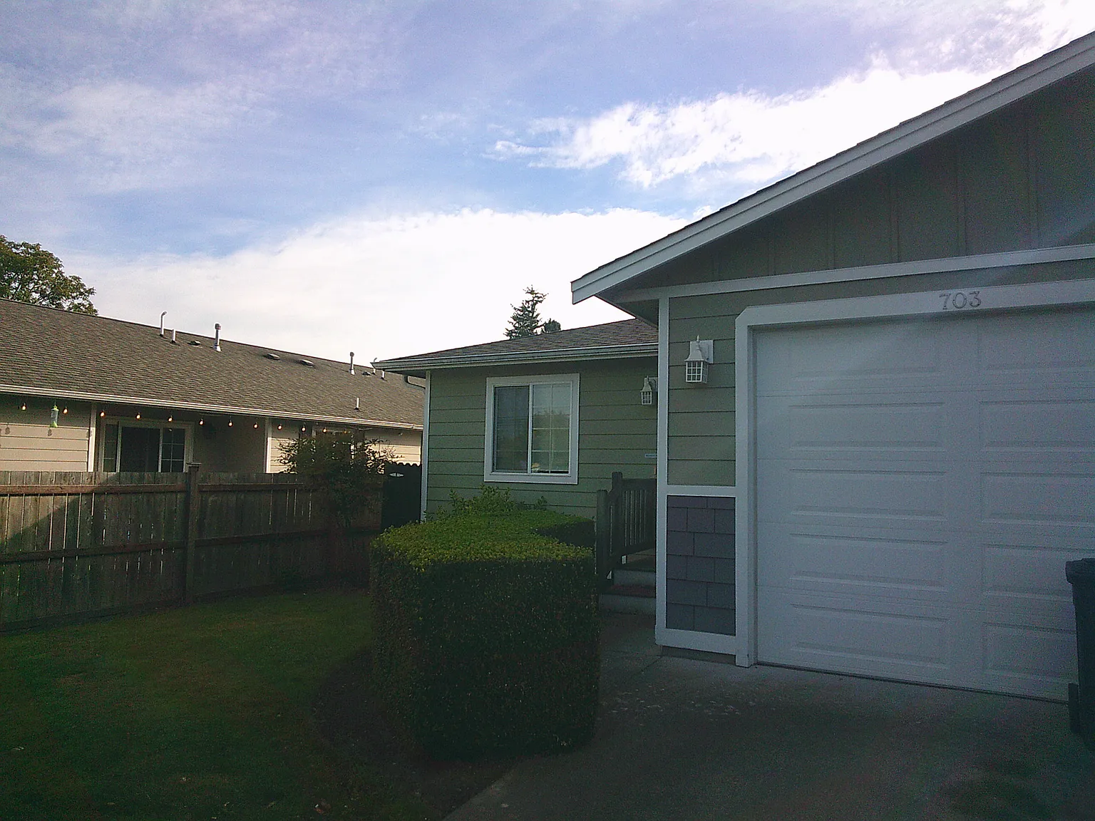 2 bed, 900 sqft, $1,875 — Photo 2