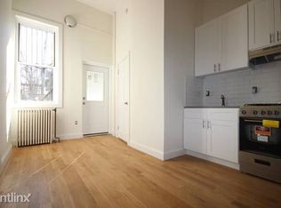 682 Seneca Ave, Ridgewood, NY 11385