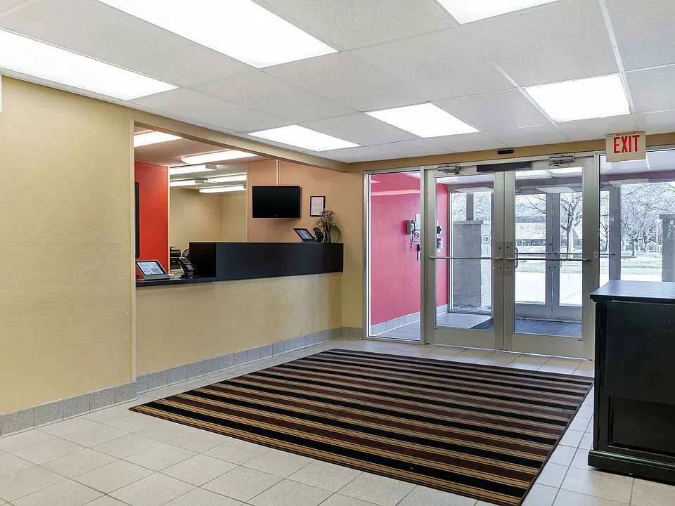 Lobby and Guest Check-in