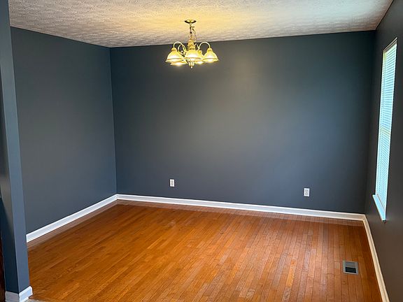 2nd image of 831 Garner Hills Way