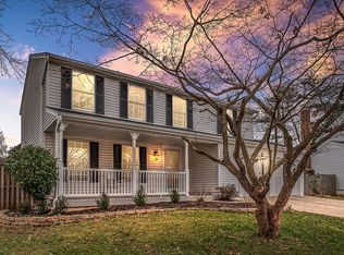 5416 Hedgerow Ct, Centreville, VA 20120