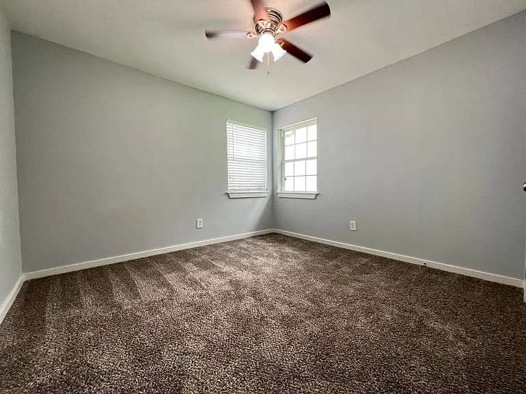1226 Record Crossing Rd — Photo 13