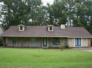 116 Lake Dockery Dr, Byram, MS 39272