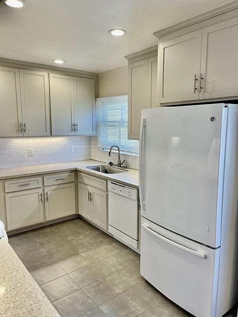 1st image of 2229 N St APT 203