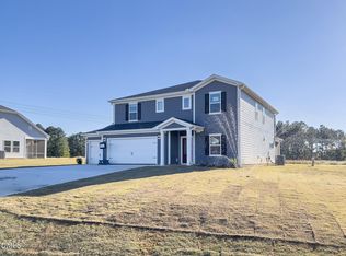 344 Barrow Meadows Dr, Zebulon, NC 27597