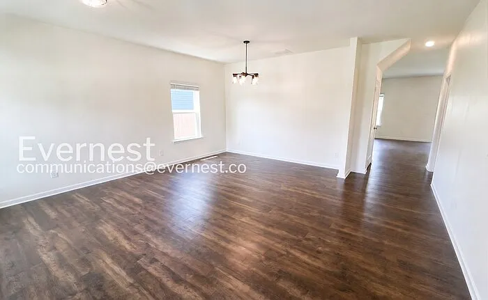 2370 Tournament Dr — Photo 6