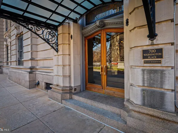 700 Washington Pl #1F, Baltimore, MD 21201