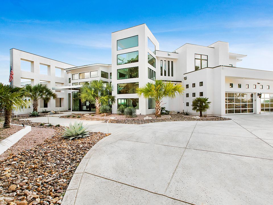 1st image of 21526 Privada Avila