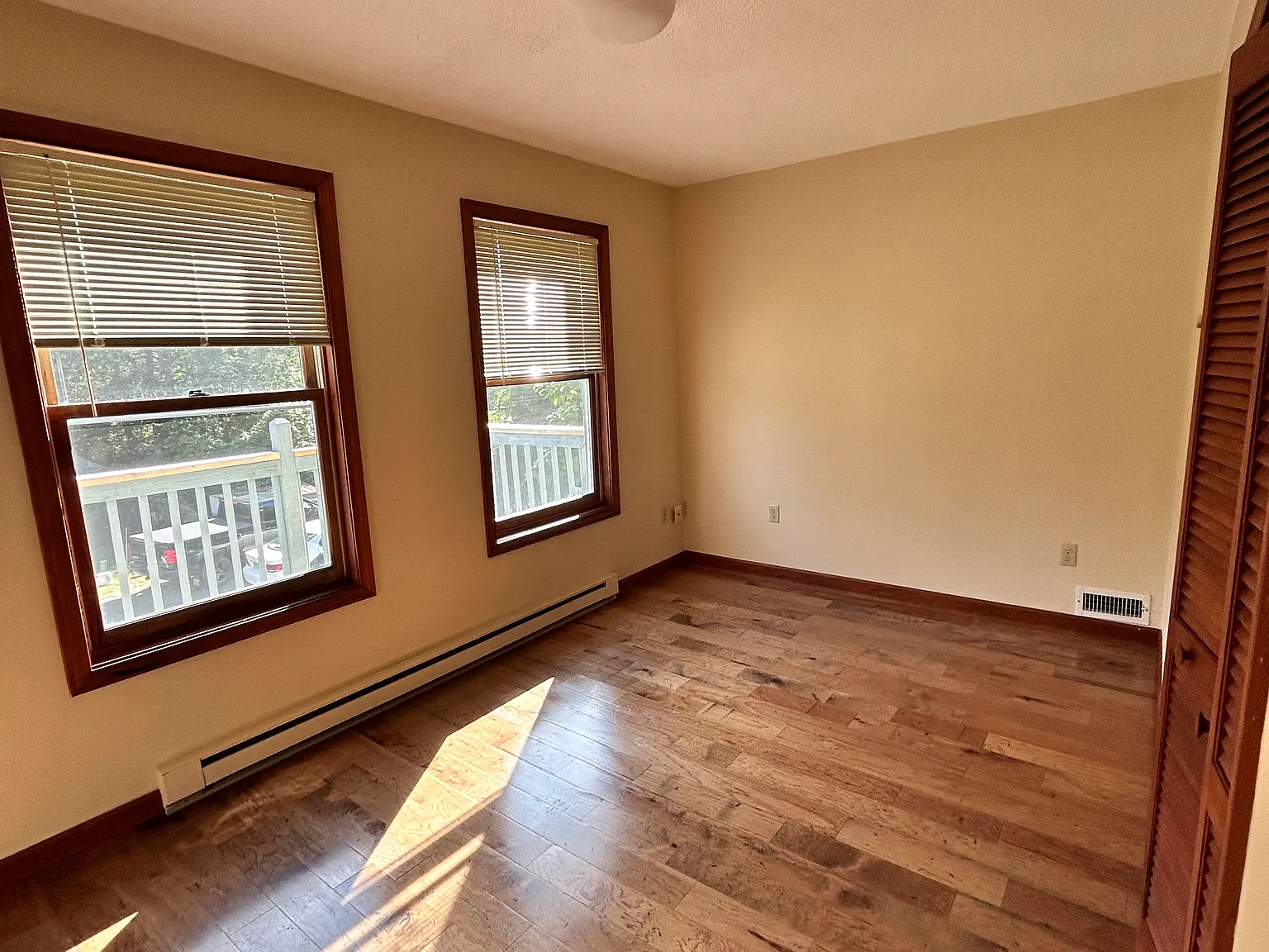 2 bed, 1.5 bath, 850 sqft, $2,000 — Photo 4