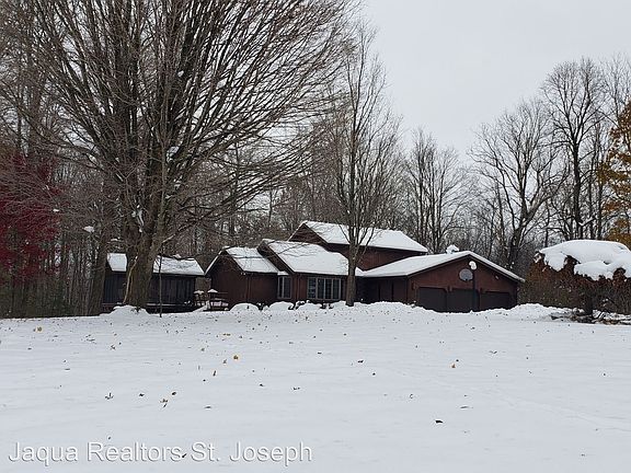 2nd image of 60728 46th Ave