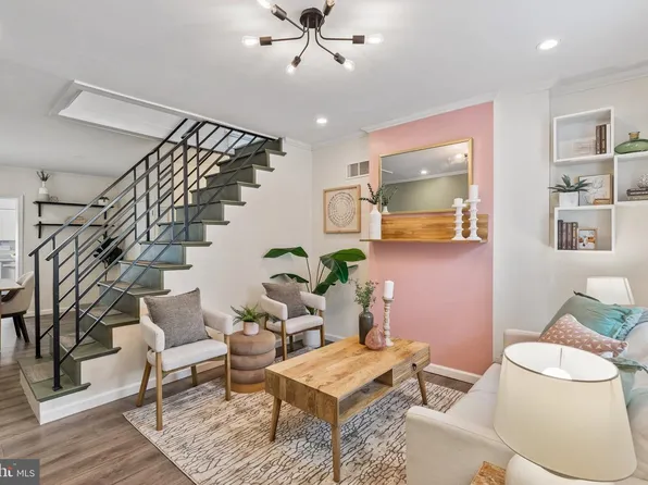 1318 E Oxford St, Philadelphia, PA 19125
