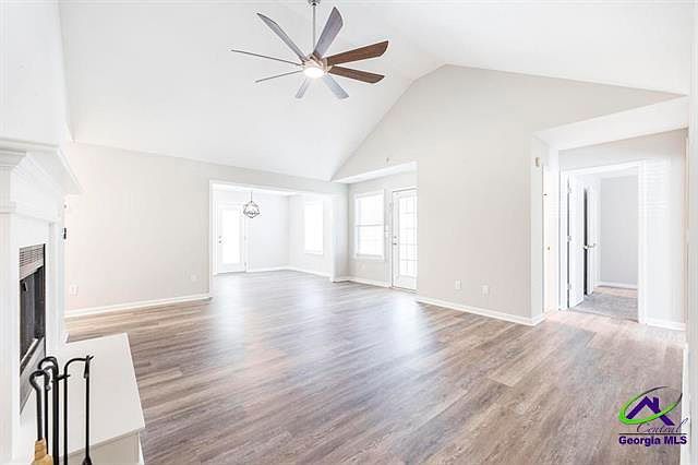 1st image of 127 Grove Ln