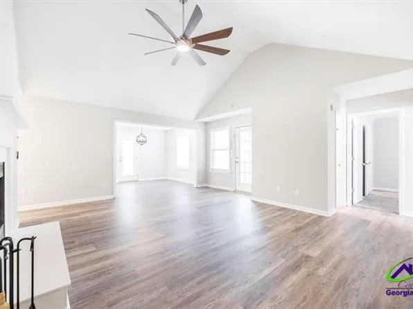 127 Grove Ln, Kathleen, GA 31047