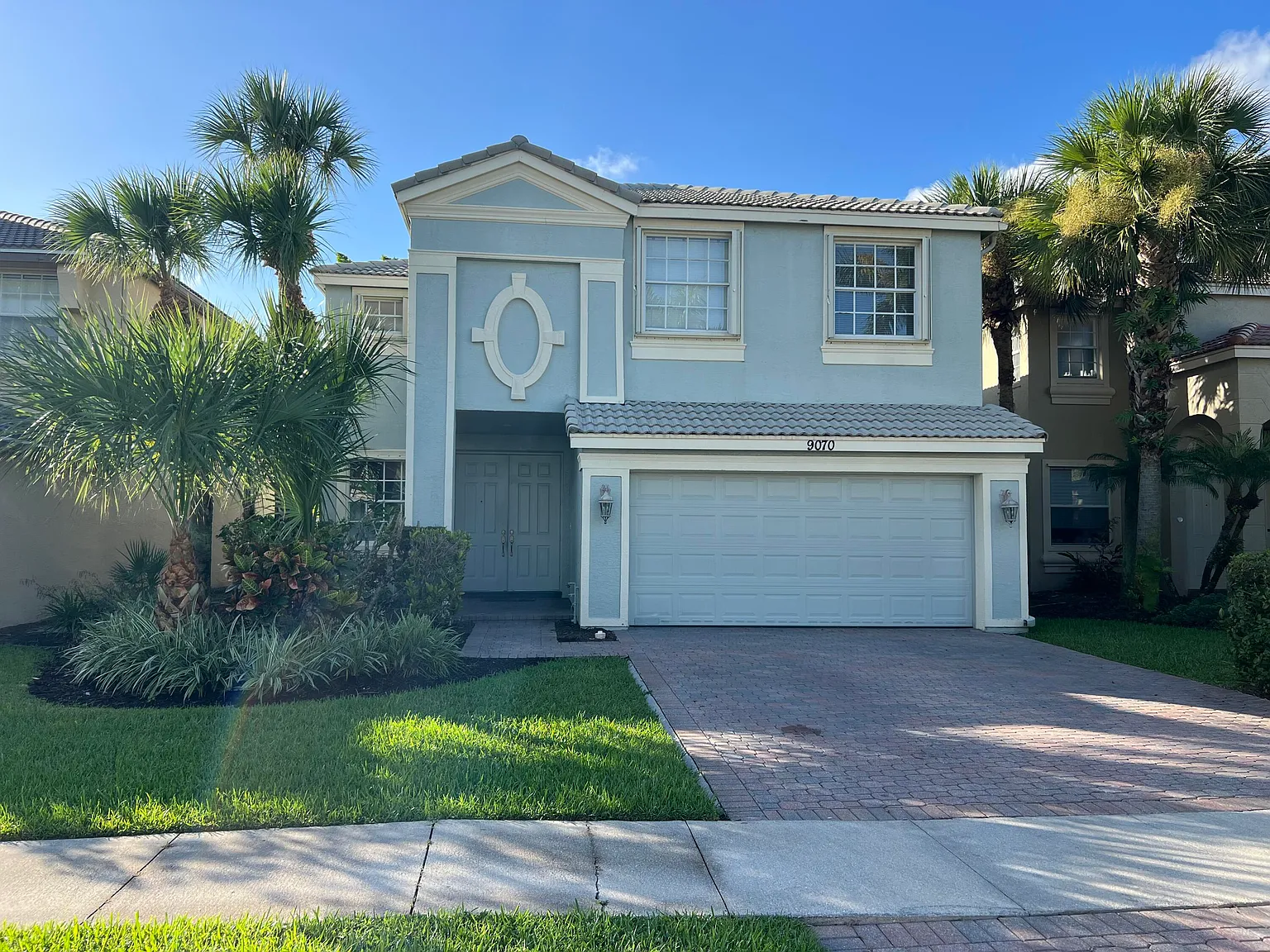 3 bed, 2.5 bath, 2888 sqft, $4,000 — Photo 2