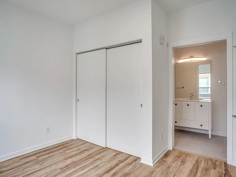 3333 Nicollet Ave S — Photo 48
